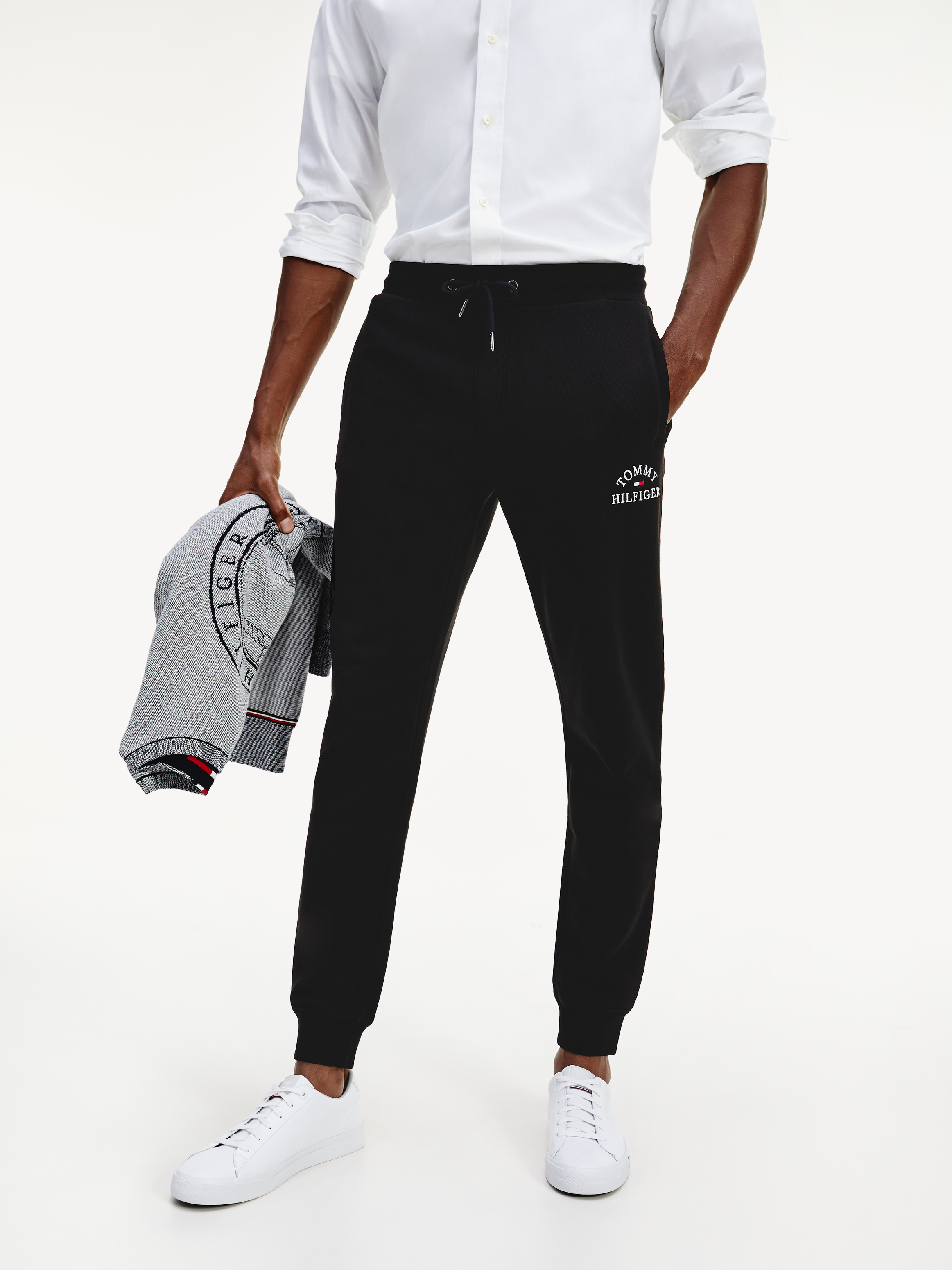 Logo embroidery joggers  pants  tommy hilfiger Logo embroidery joggers  pants  tommy hilfiger