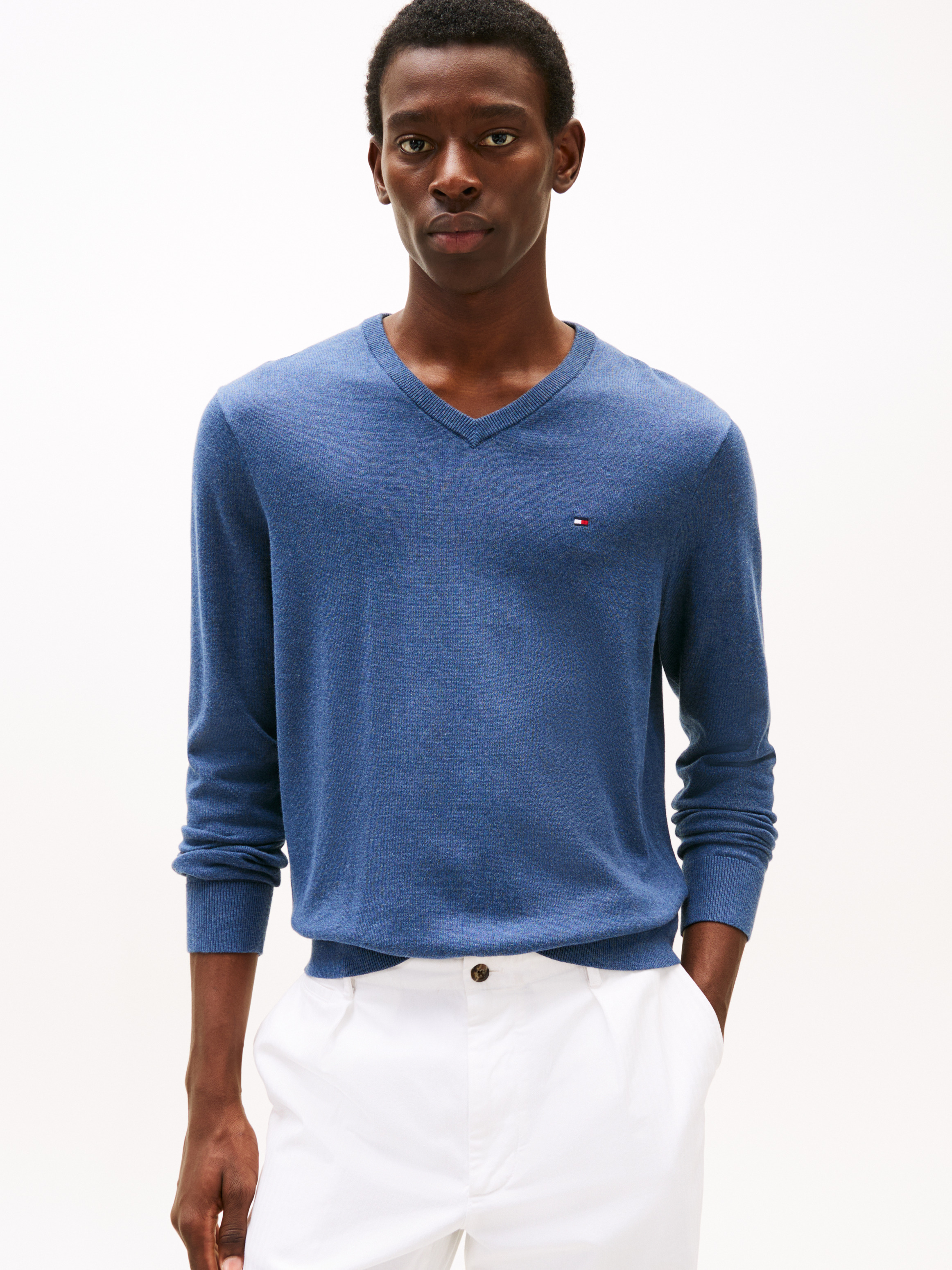★Wai Kei★ Logo Pigment V-Neck Man to Man Blue YK23SSTS07 4_4.jpg